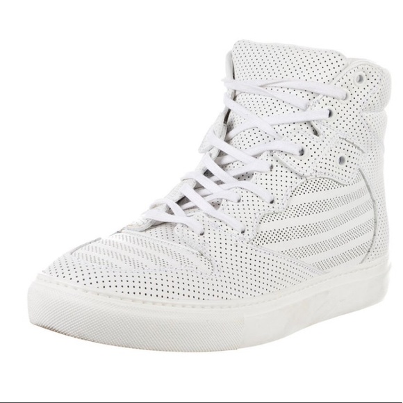 Balenciaga: perforated high top sneakers size 8 / 41 - Picture 1 of 6